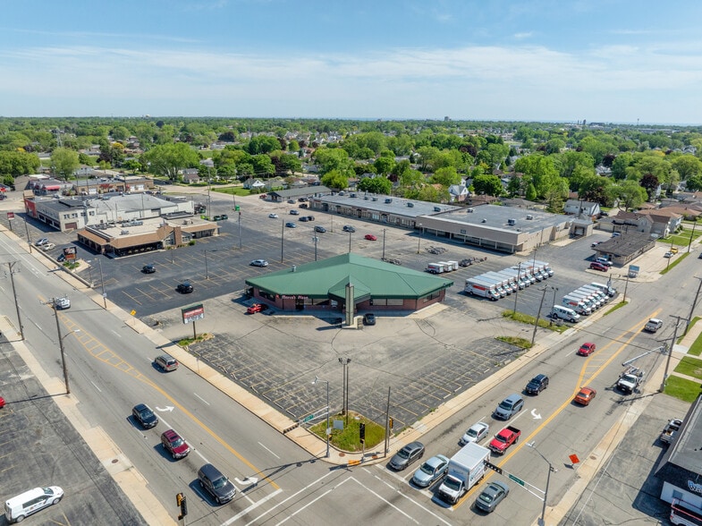 More Photos Of 2065 Lathrop Ave, Racine Freestanding For Lease