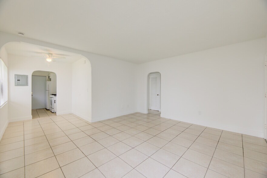 More Photos Of 1980 Biarritz Dr, Miami Beach Apartments For Sale