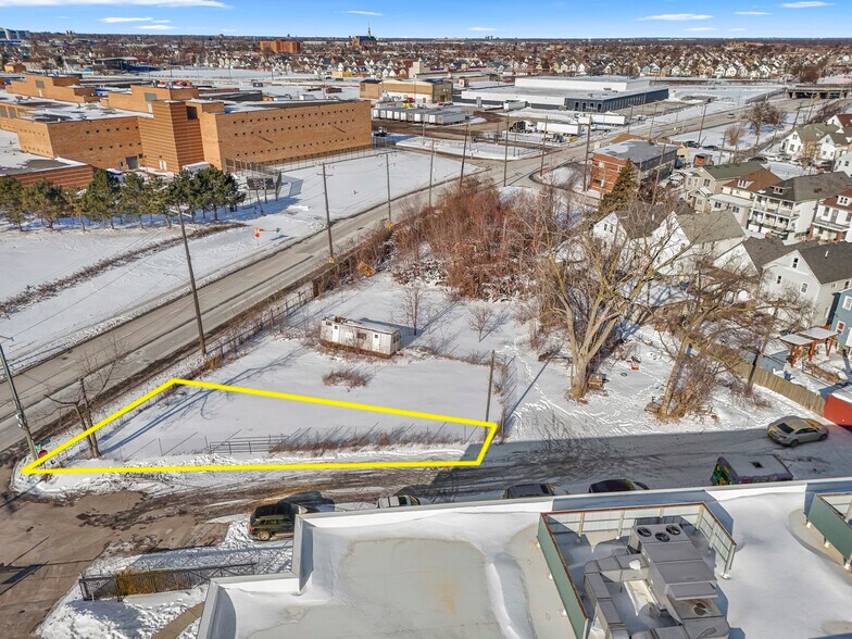 More Photos Of 8306 Conant St, Hamtramck Land For Sale