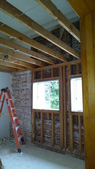 More Photos Of 229 E Monroe St, Carlton Apartments For Sale