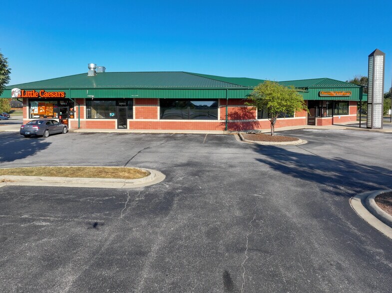 More Photos Of 3105 S 9th St, Lafayette Freestanding For Lease