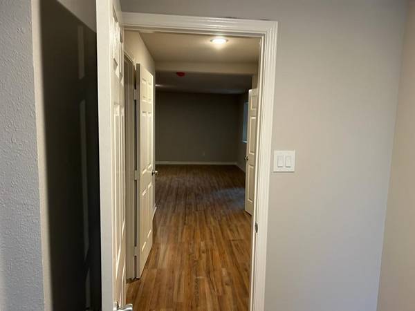More Photos Of 409 W Main St, Whitesboro Apartments For Lease