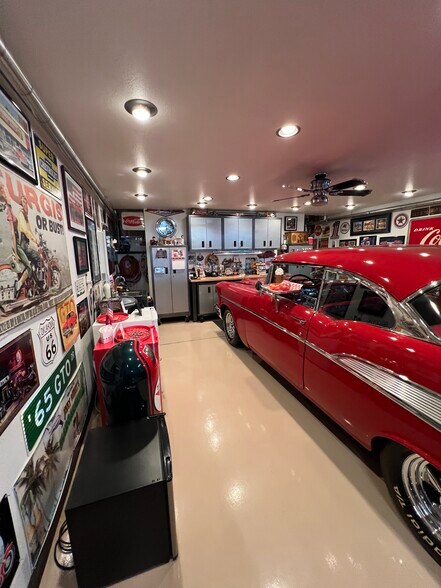 More Photos Of 9181 Commerce Center Cir, Highlands Ranch Self Storage For Sale