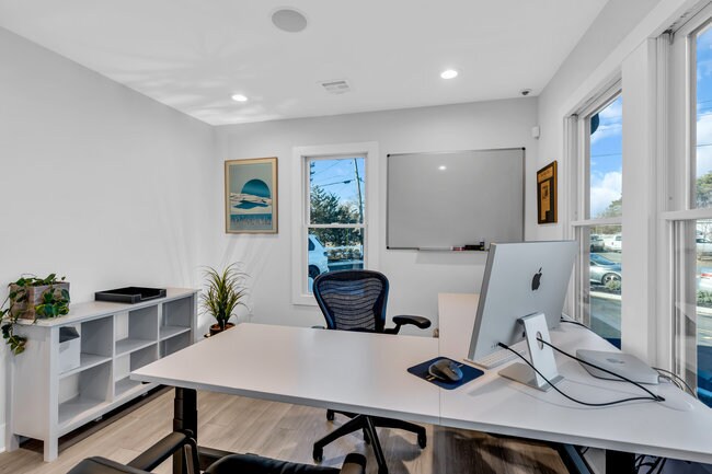 More Photos Of 184 Chambersbridge Rd, Brick Medical For Sale