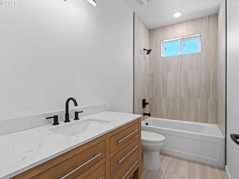 More Photos Of , Portland Multifamily For Sale