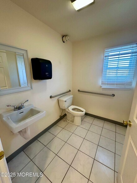 More Photos Of 751 Fischer Blvd, Toms River Medical For Sale