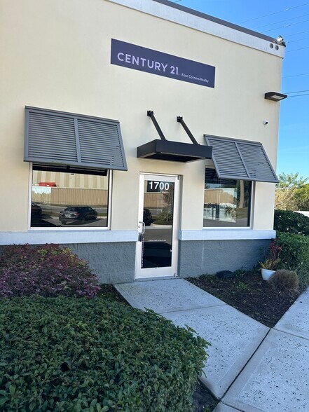 More Photos Of 1700 Chaps Pl, Kissimmee Storefront Retail Office For Lease