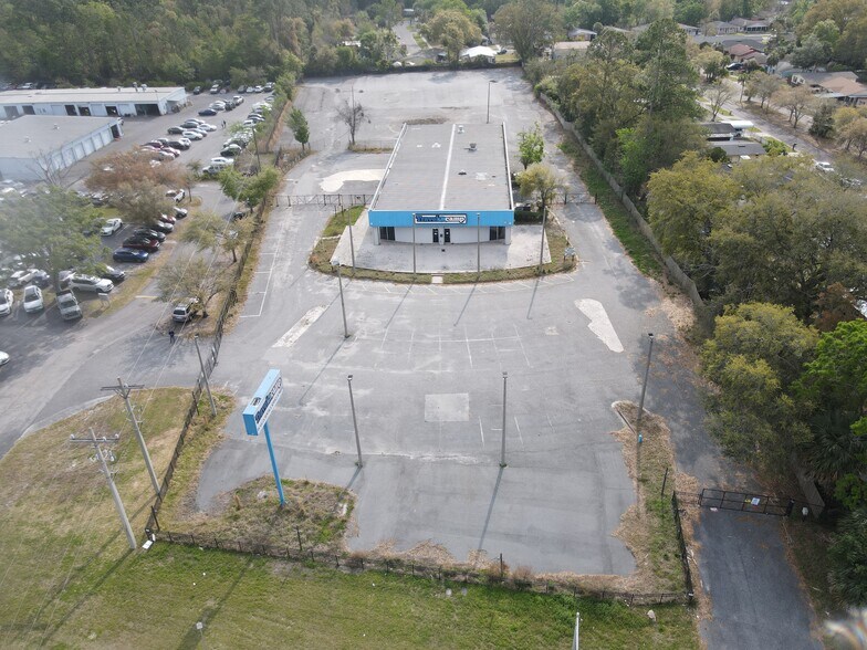 More Photos Of 7505 Blanding Blvd, Jacksonville Auto Dealership For Lease