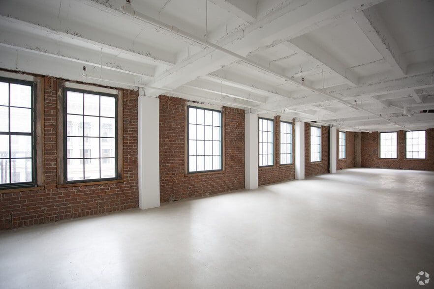 More Photos Of 520 S Grand Ave, Los Angeles Office For Lease
