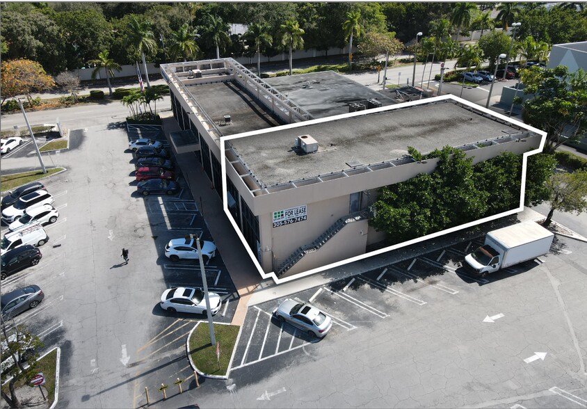 More Photos Of 5000 Biscayne Blvd, Miami Office For Lease
