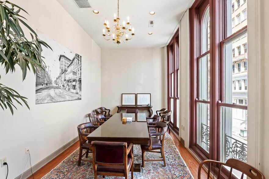 More Photos Of 11 Broad St, Charleston Office Residential For Lease