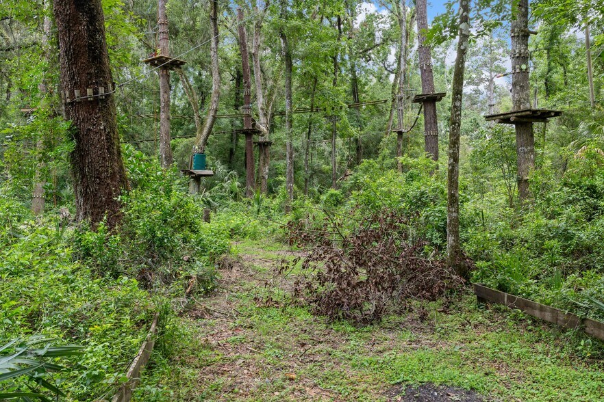 More Photos Of 6440 Cedar Ln, Brooksville Sports And Entertainment For Sale