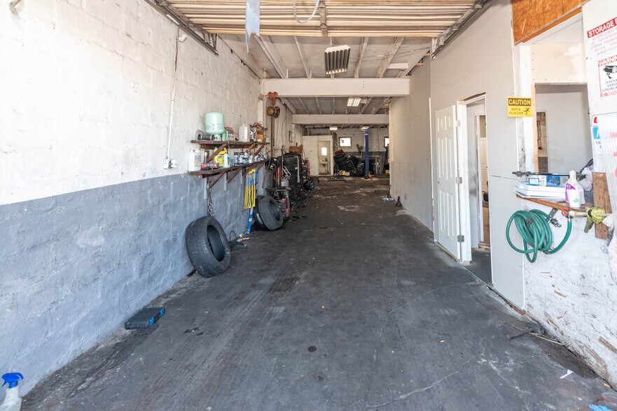 More Photos Of 655 E 25th St, Baltimore General Retail For Sale