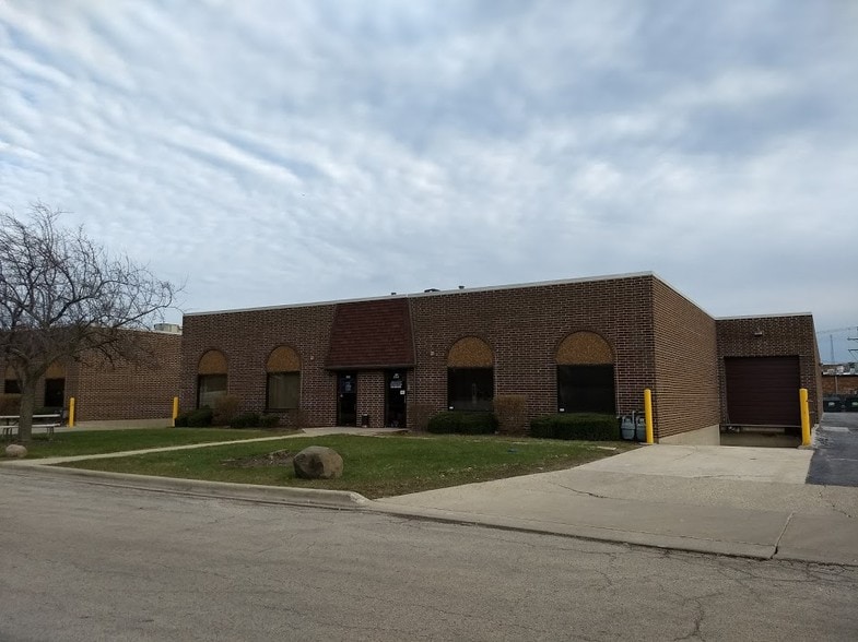 Primary Photo Of 230-234 James St, Bensenville Warehouse For Lease