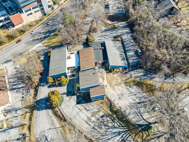 More Photos Of 131 McDowell St, Asheville Medical For Sale