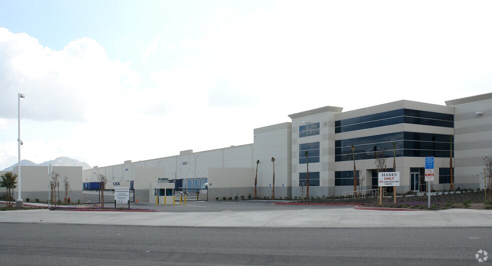 More Photos Of 3700 Indian Ave, Perris Distribution For Lease