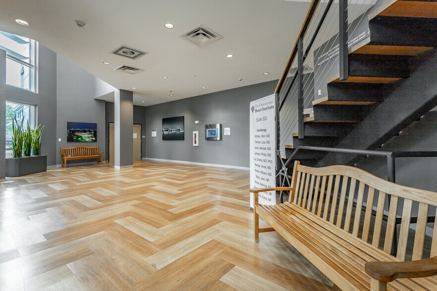 More Photos Of 1949 Gunbarrel Rd, Chattanooga Medical For Lease