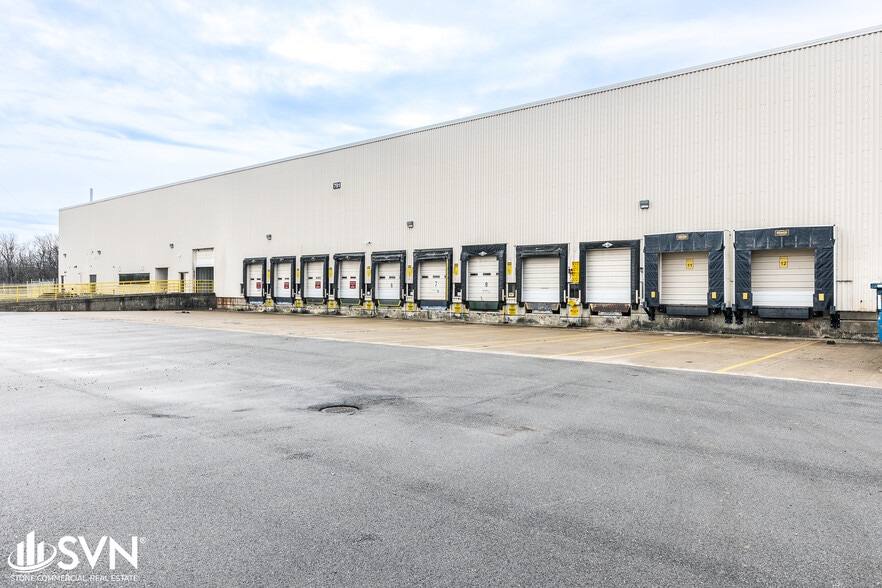 More Photos Of 791 Freight Blvd, Lexington Warehouse For Lease