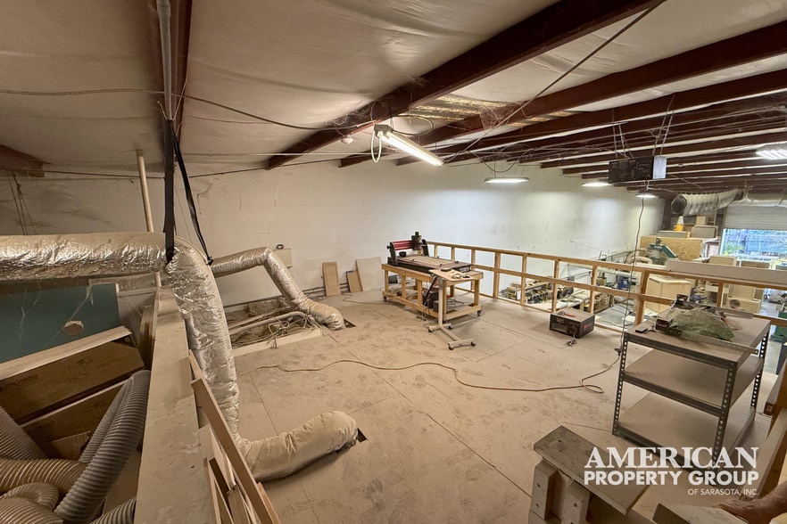 More Photos Of 7610-7630 Matoaka Rd, Sarasota Warehouse For Lease