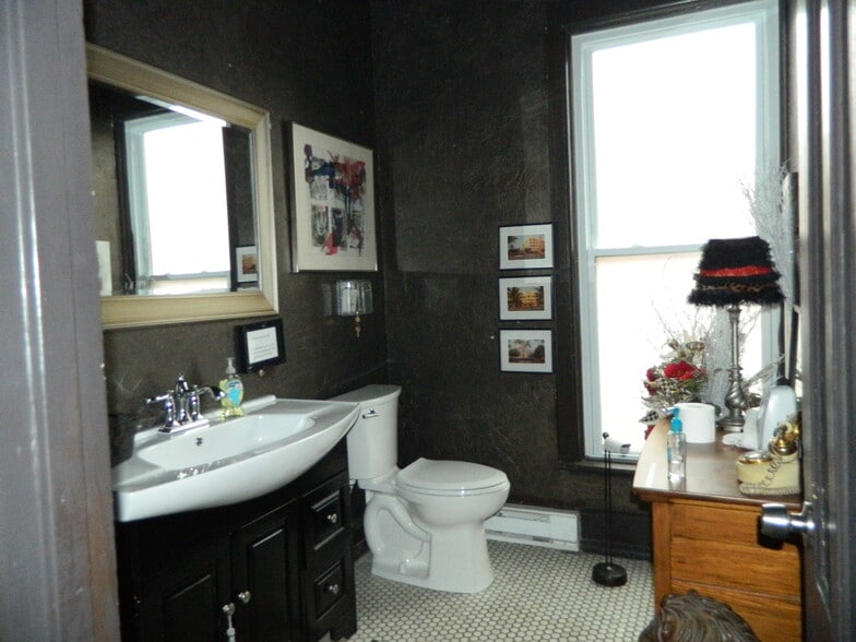 More Photos Of 304 Hawley Ave, Syracuse Restaurant For Lease