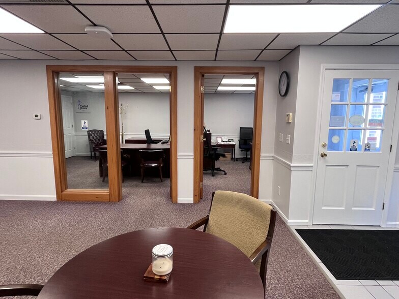 More Photos Of 34 Market St, Amesbury Freestanding For Lease
