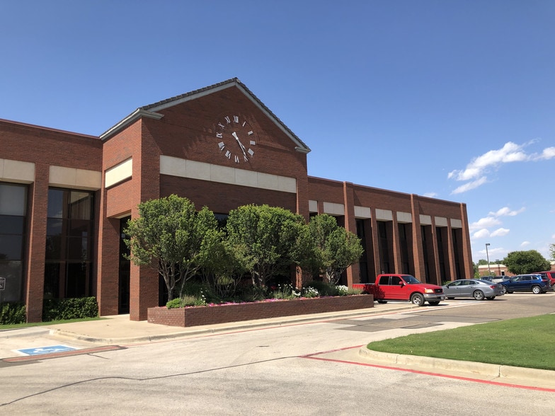 More Photos Of 4010 82nd St, Lubbock Office For Lease