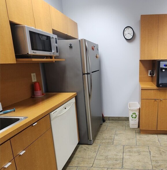 More Photos Of 3430 E Sunrise Dr, Tucson Office For Lease