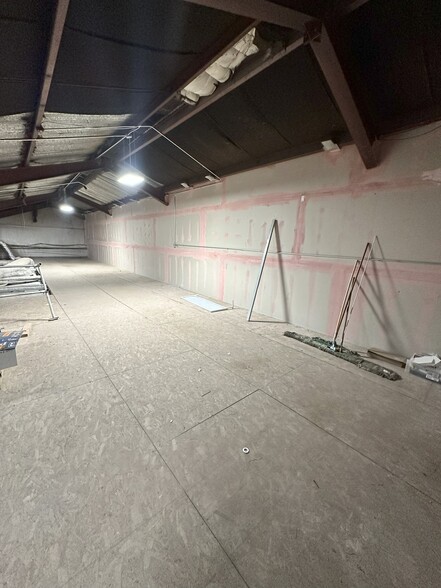 More Photos Of 1501 Magoffin Ave, El Paso Flex For Lease