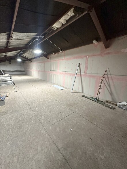 More Photos Of 1501 Magoffin Ave, El Paso Flex For Lease