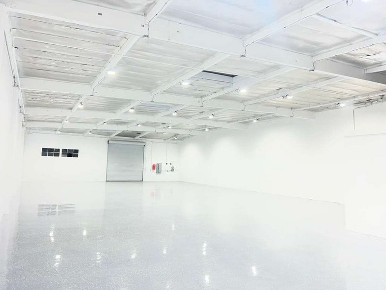 More Photos Of 1301-1307 E Edinger Ave, Santa Ana Showroom For Lease