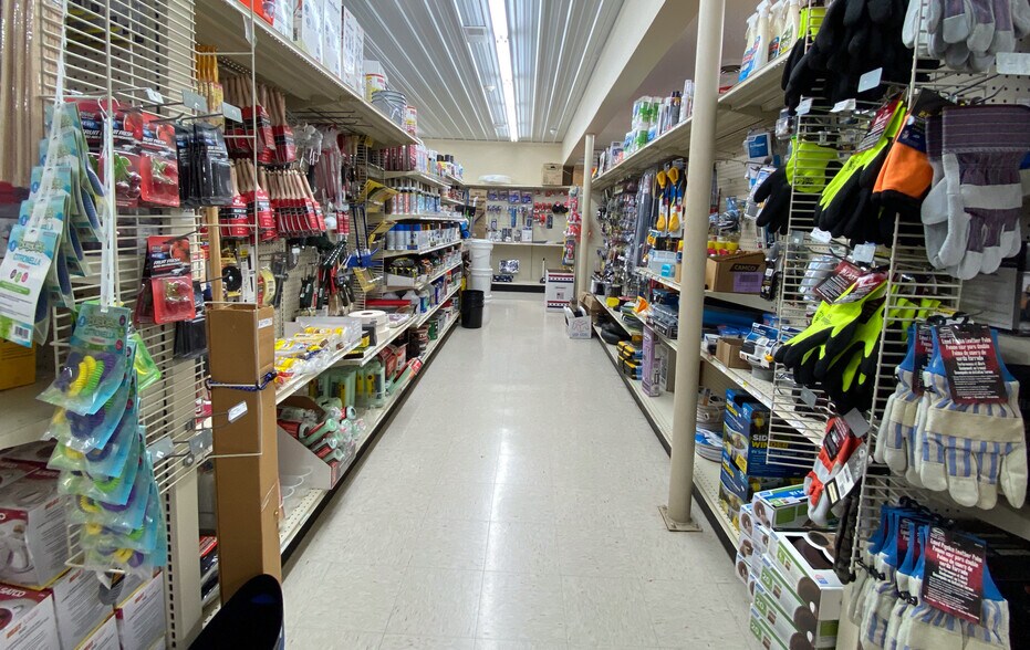 More Photos Of 25817 State Hwy 64, Pittsburg Supermarket For Sale