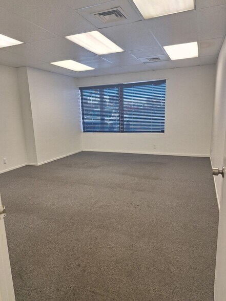 More Photos Of 5067-5085 Arville St, Las Vegas Unknown For Lease