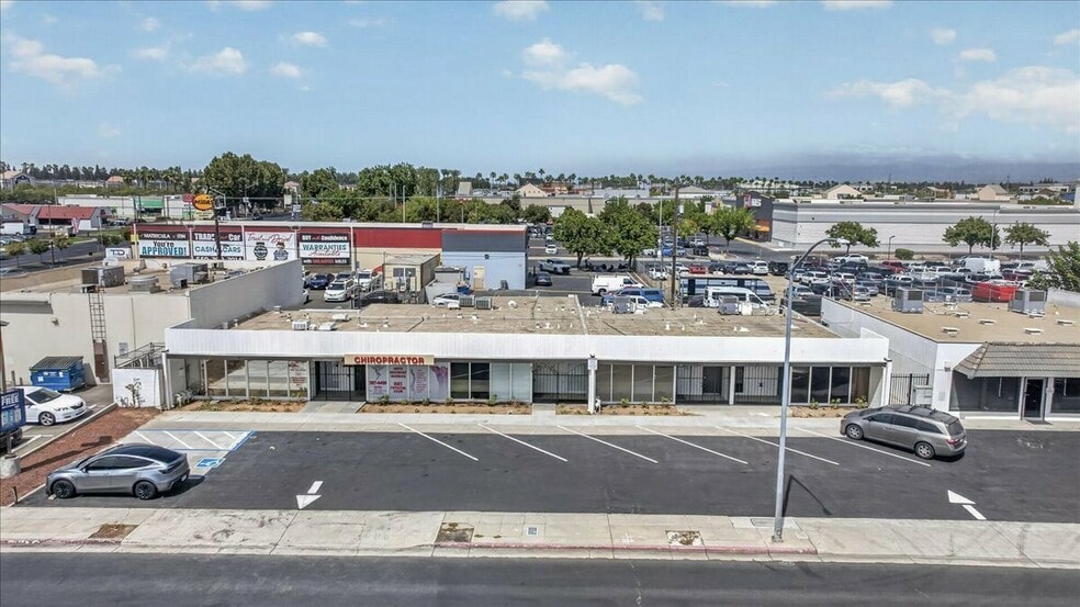 Primary Photo Of 28-40 E Minarets Ave, Pinedale Medical For Lease