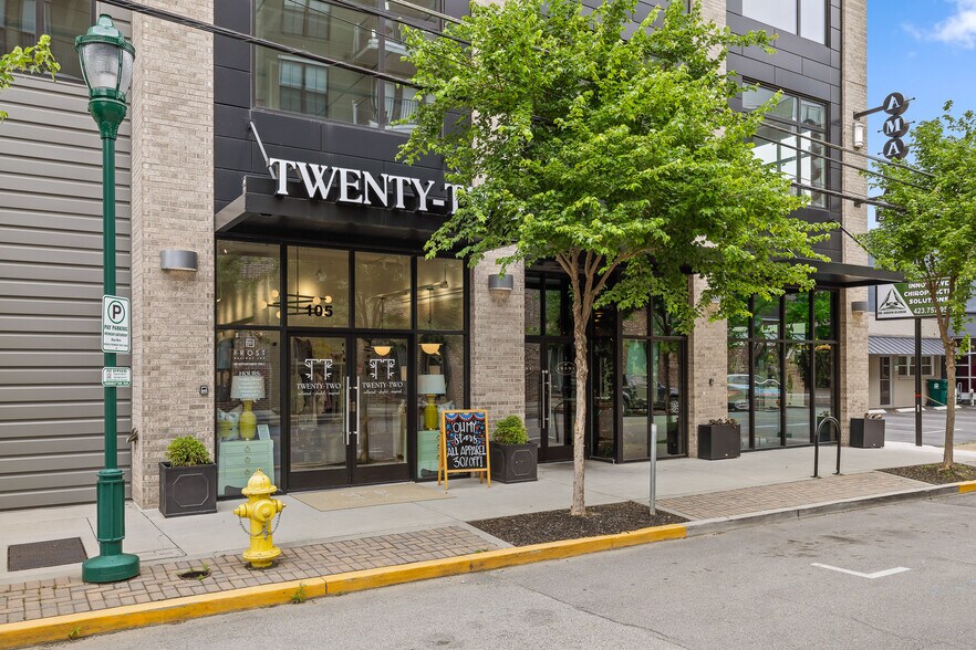 More Photos Of 1413 Chestnut St, Chattanooga Office For Lease