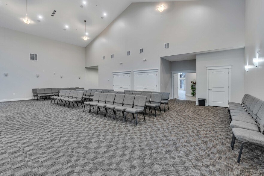 More Photos Of 737 N Main St, Springville Funeral Home For Sale