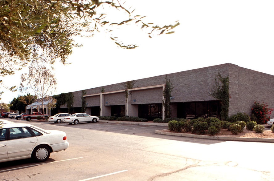 More Photos Of 535 W Iron Ave, Mesa Warehouse For Lease