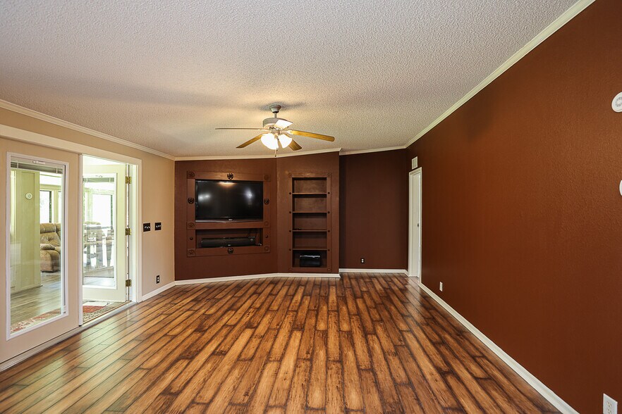 More Photos Of 20329 Roberts Cemetery Rd, Hockley Land For Lease