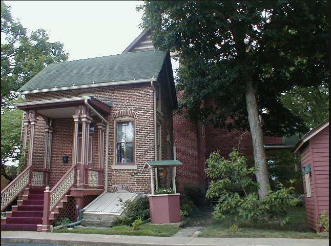 More Photos Of 435 E Walnut St, Springfield Specialty For Sale