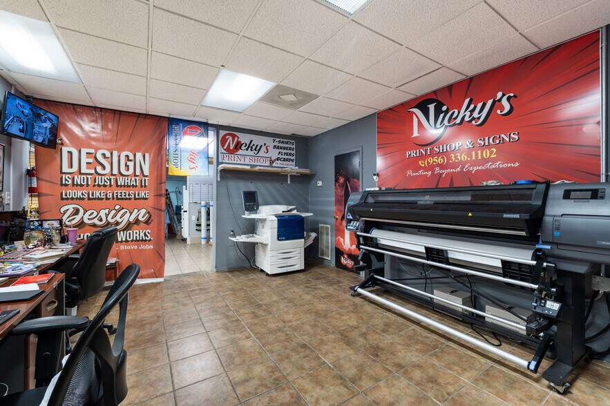 More Photos Of 315 Kings Hwy, Brownsville Storefront For Sale