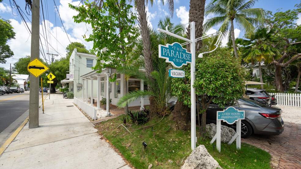 Primary Photo Of 819 Simonton St, Key West Hotel For Sale