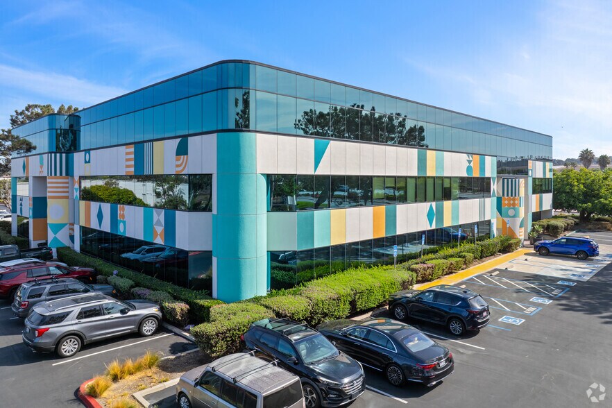 More Photos Of 5973 Avenida Encinas, Carlsbad Office For Lease