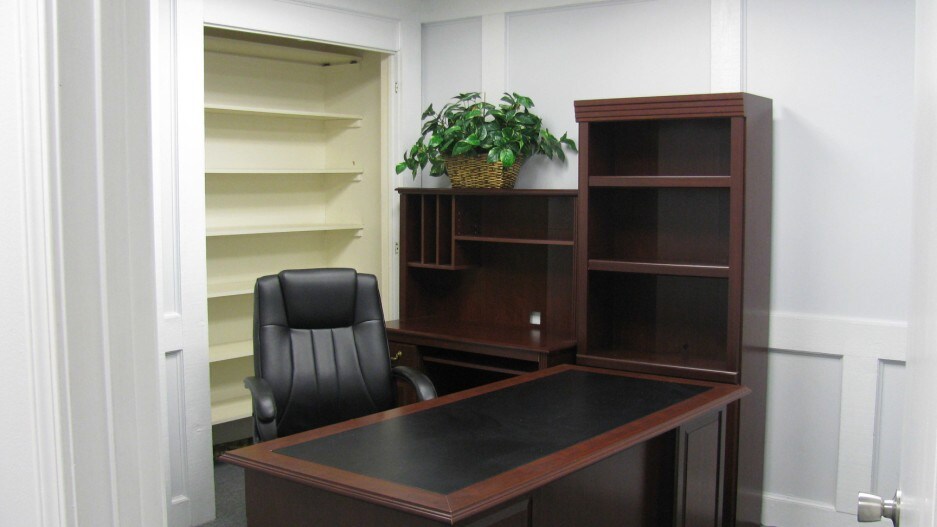 More Photos Of 6600 W 95th St, Overland Park Office For Lease