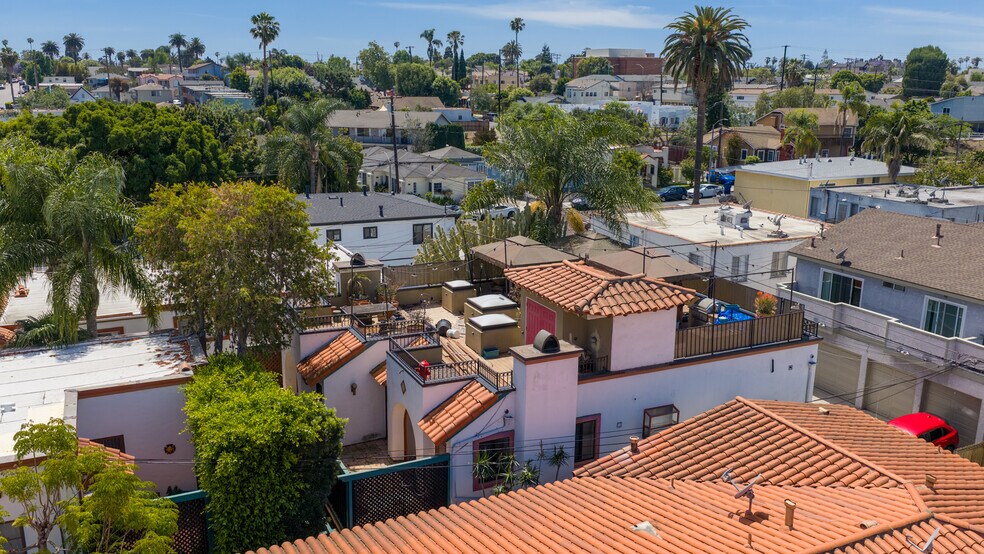 More Photos Of 815 Roswell Ave, Long Beach Apartments For Sale