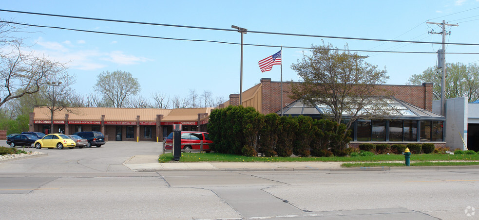 Primary Photo Of 3839-3905 Douglas Ave, Racine Unknown For Lease