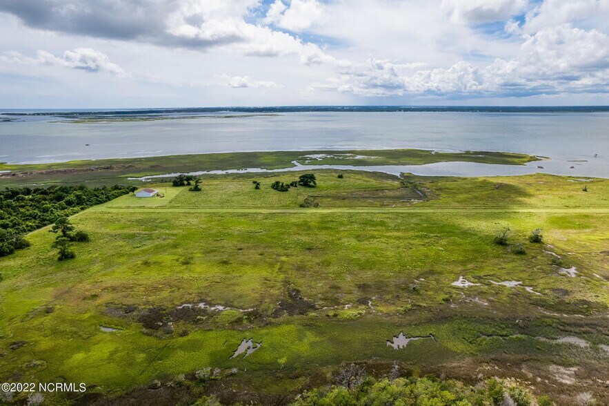 More Photos Of 220 Blue Berry Kennel, Beaufort Land For Sale