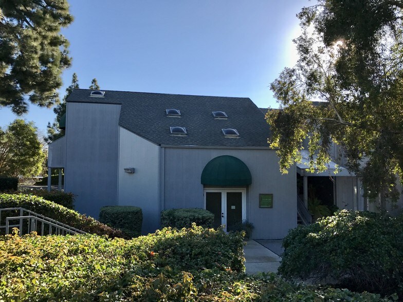 More Photos Of 760 Las Posas Rd, Camarillo Loft Creative Space For Lease