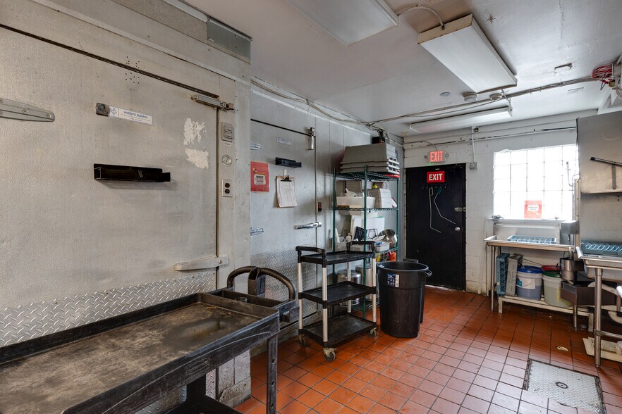 More Photos Of 2600 W Main St, Richmond Storefront Retail Residential For Sale