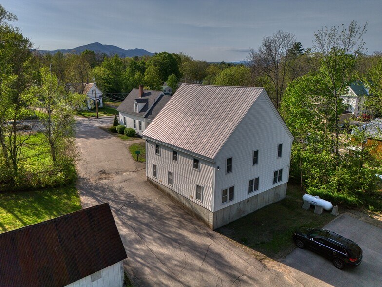 More Photos Of 87 Washington St, Conway Office For Sale