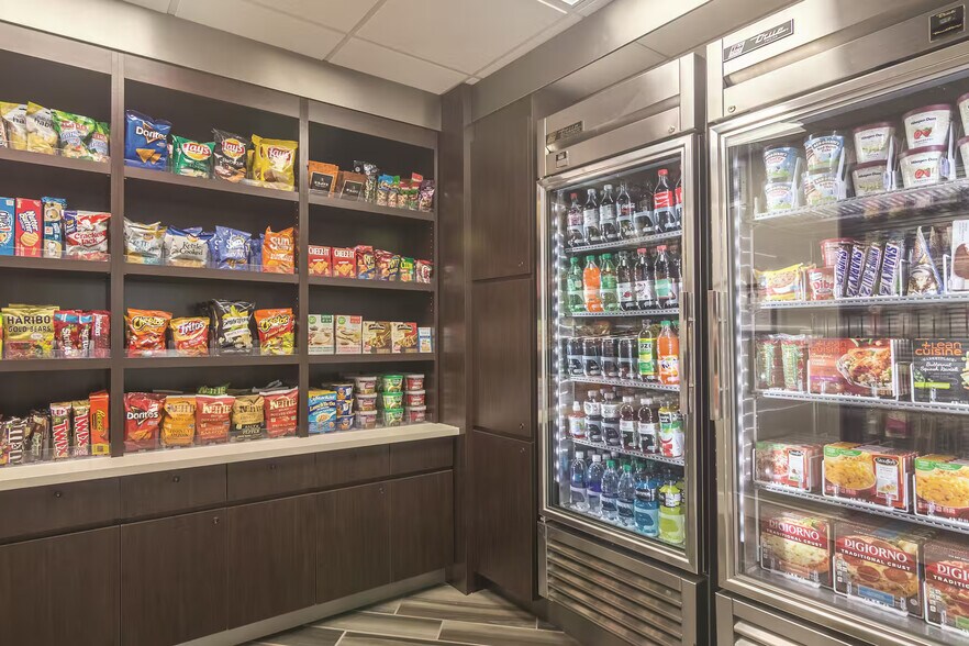 More Photos Of 930 Ed Noble Pky, Norman Hotel For Sale