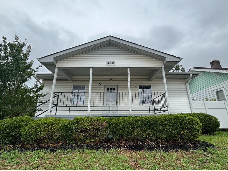 Primary Photo Of 730 S Church St, Spartanburg Office Residential For Lease